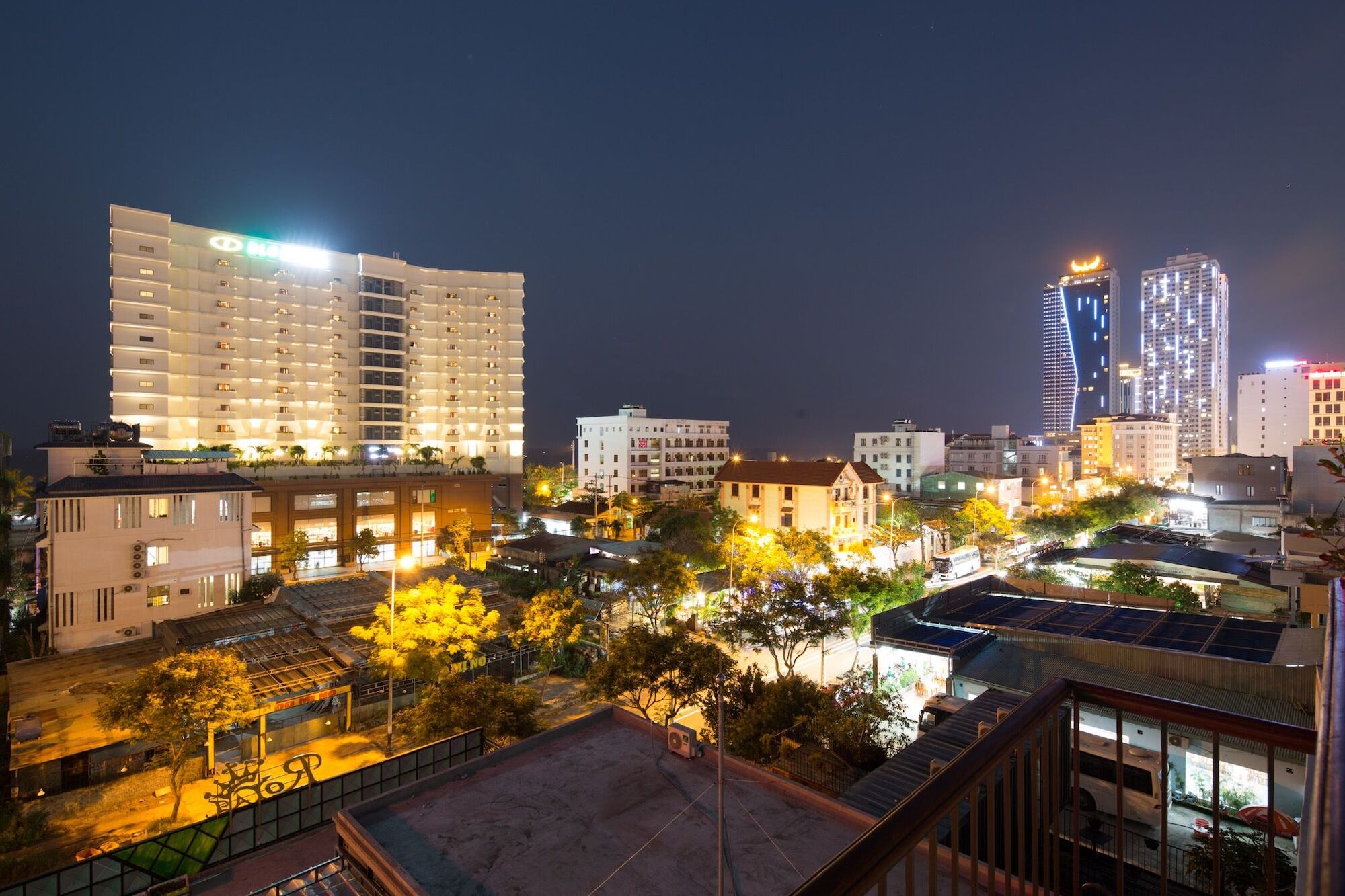 Casa Rosa Apartment Danang Exterior photo